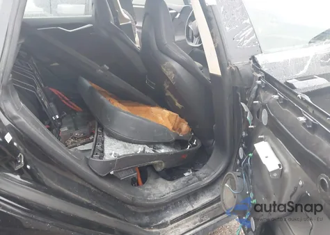 2013 Tesla Model S Performance из США, поврежденный, VIN 5YJSA1CPXDFP06646